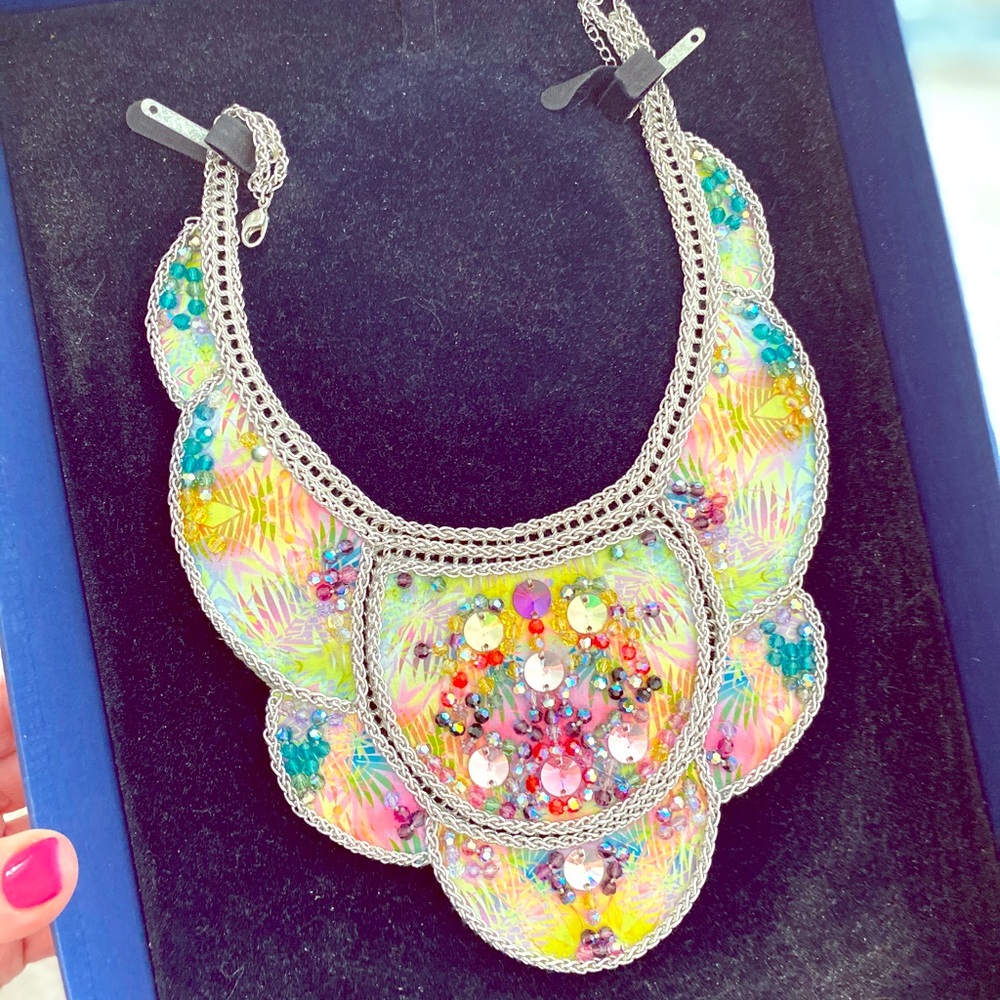 Beautiful Swarovski Necklace !!